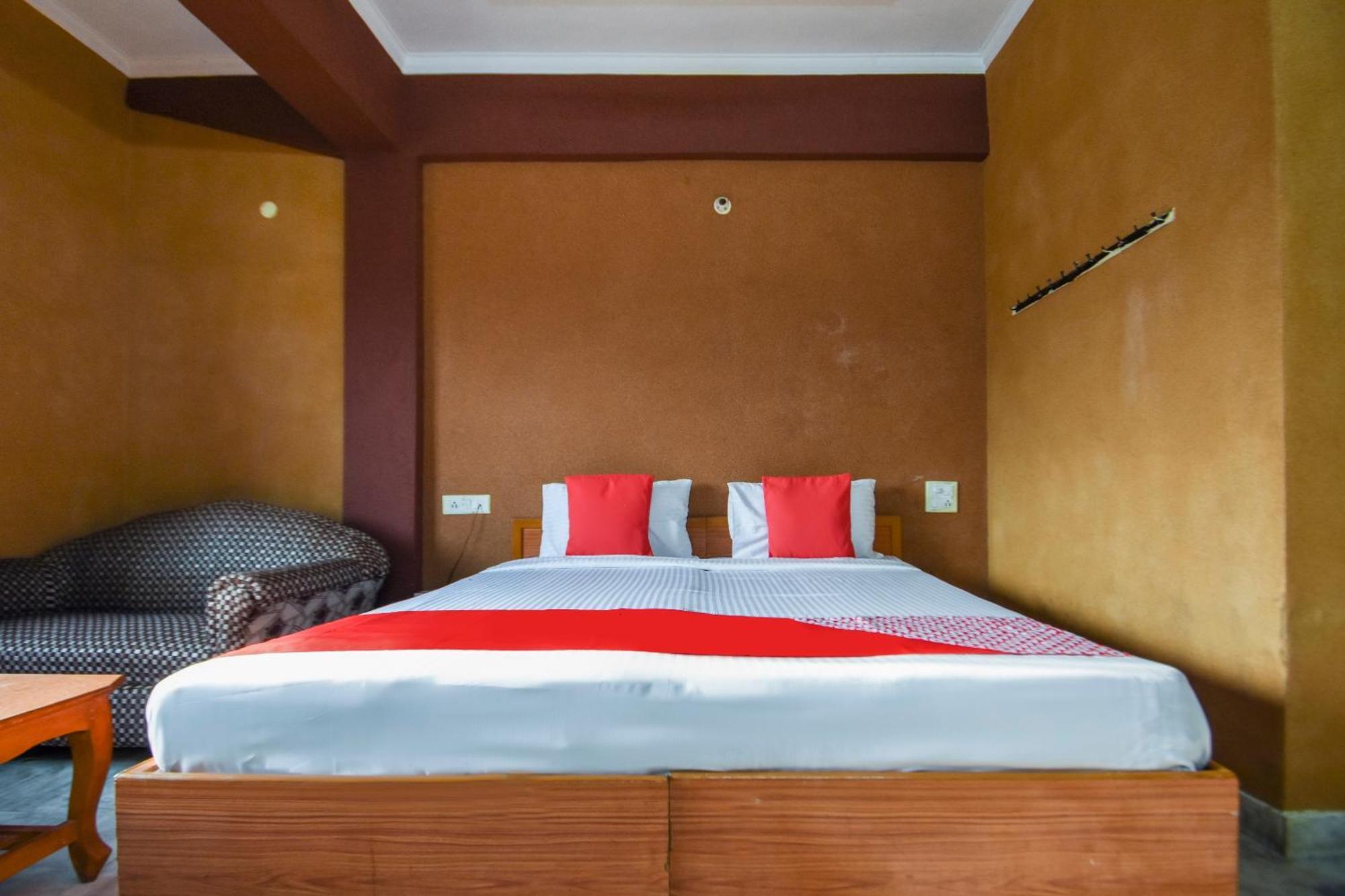 Oyo Flagship Vibes Hotel Nālāgarh Екстериор снимка