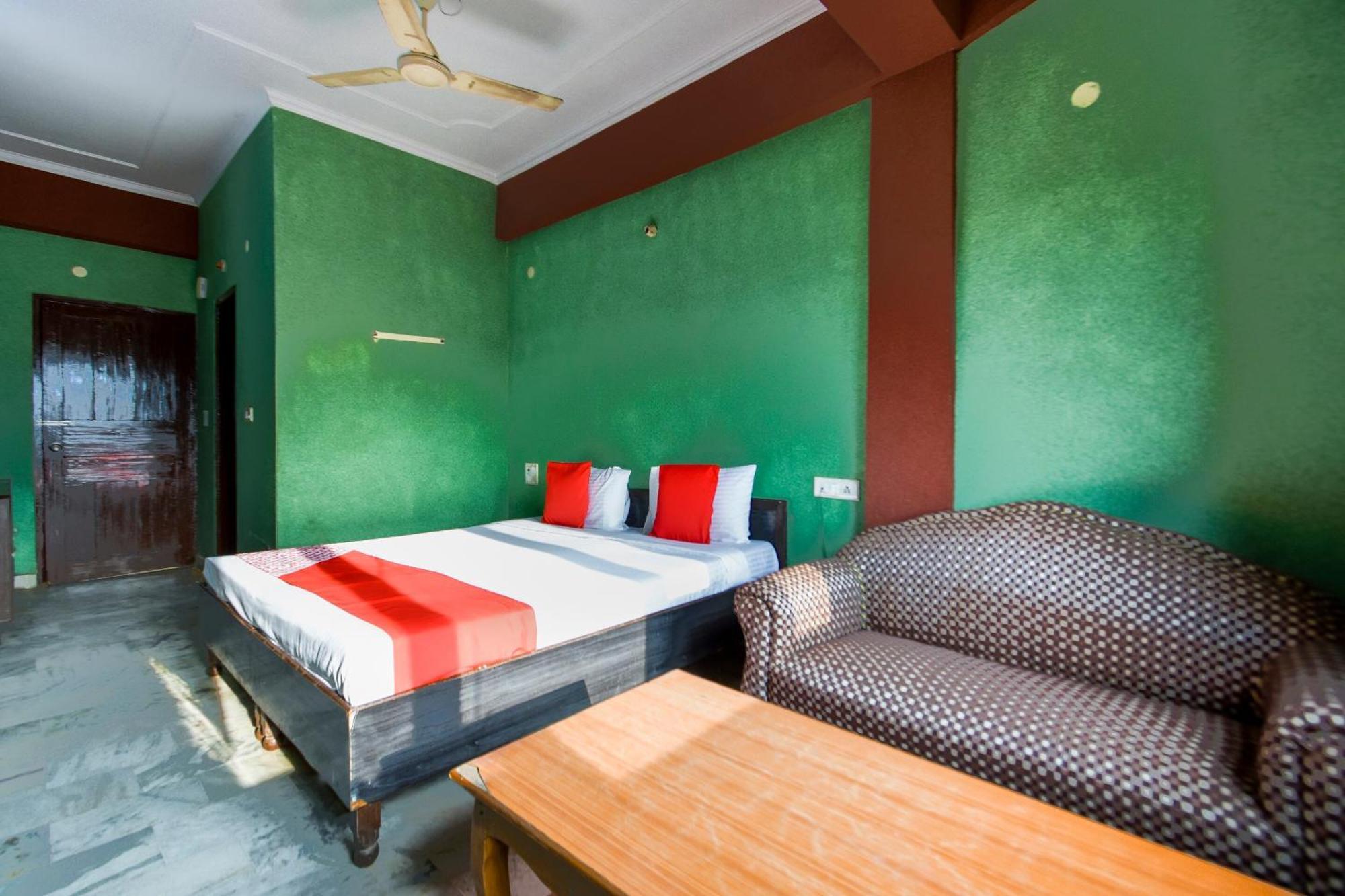 Oyo Flagship Vibes Hotel Nālāgarh Екстериор снимка