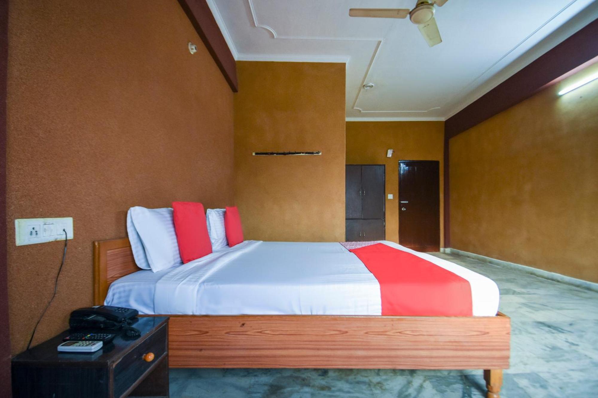 Oyo Flagship Vibes Hotel Nālāgarh Екстериор снимка